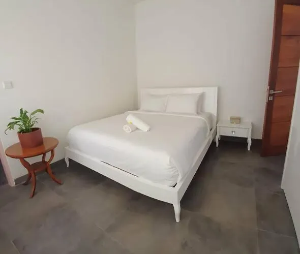 Otilia: 3bed With Pool فيلة سمينياك