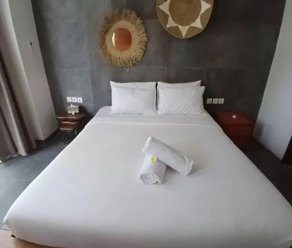 Otilia: 3bed With Pool *